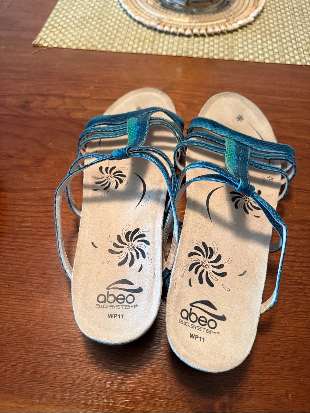 ABEO BioSystem Blue Metallic Snakeskin T Strap Comfort Sandals Women’s 11WP wide